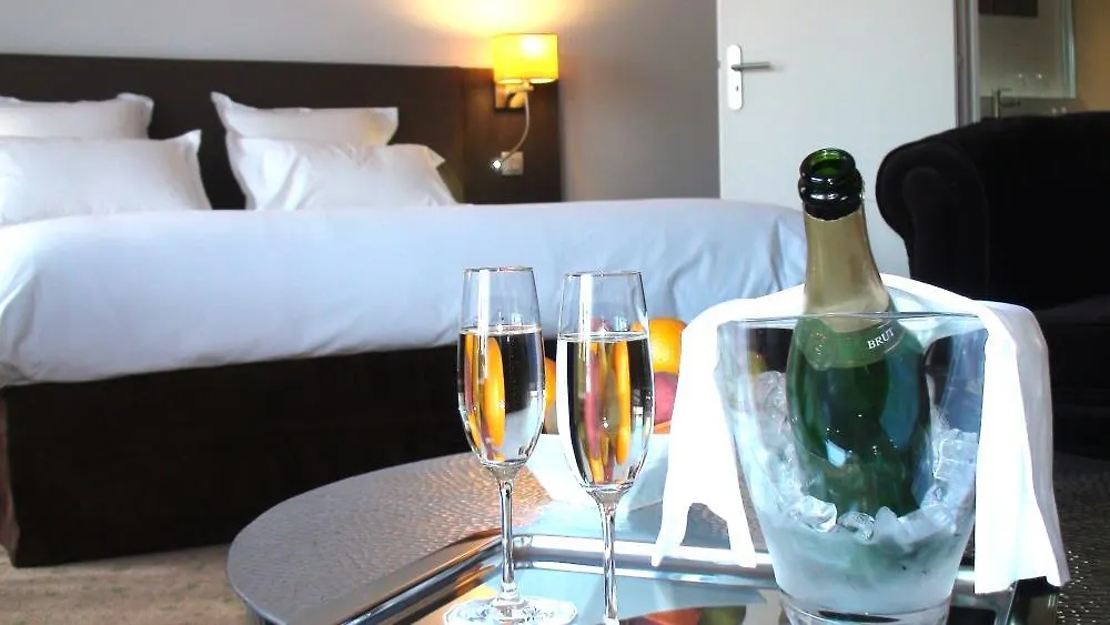 Best Western Aquakub Aix-les-Bains 3*,