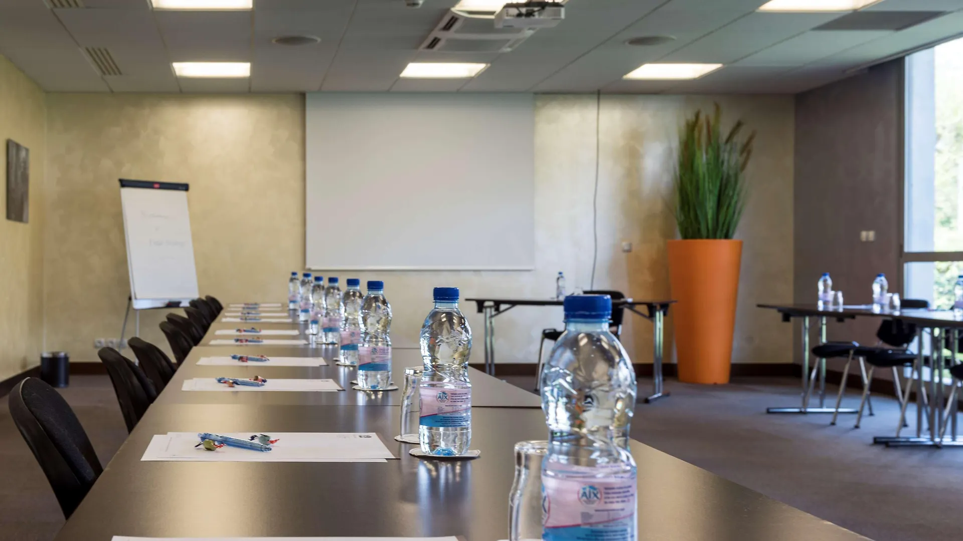 Best Western Aquakub Aix-les-Bains Hotel